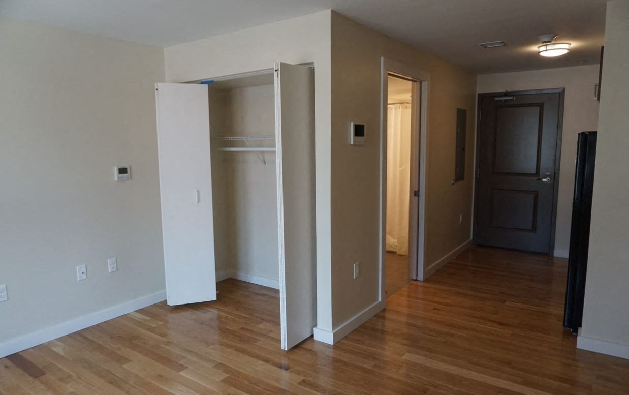 Sergeant House Closet Sample